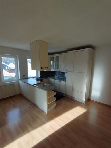 Großzügige 3-Zimmer mit EBK, großen Balkon und Laminat in zentraler Lage! – IMG_20240130_131514