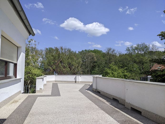 Casa con jardín en una ubicación tranquila, pero céntrica – Foto 1