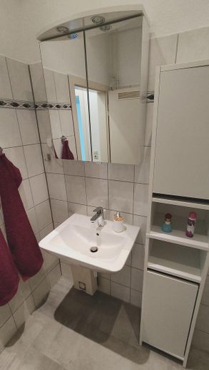 Modernes und vollmöbliertes Zuhause in zentraler Lage - Uniklinikum Essen – Bad