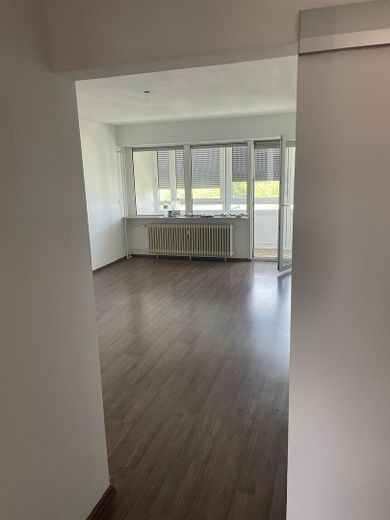 3-room apartment with balcony and underground parking space – Wohnzimmer