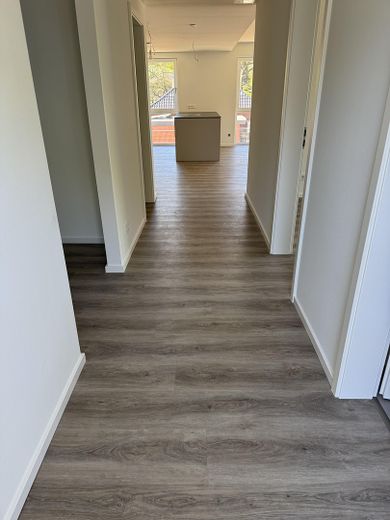 Stadtnah & naturnah: moderne, energieeffiziente 2-Zimmer-Neubauwohnung nahe Hamburg mit Smart Home – Flur