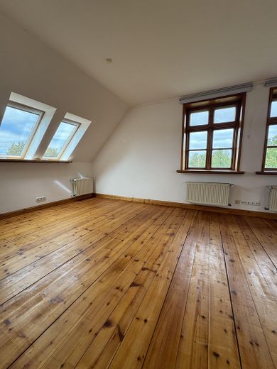 Ampia porzione di bifamiliare di 192 mq con giardino vicino ad Amburgo – pompa di calore – Schlafzimmer