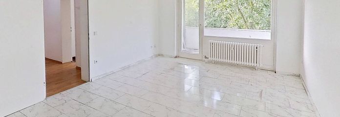 Münster-Kinderhaus'ta 2 BALKONLU ve ankastre mutfaklı geniş 4 odalı daire – Ansicht I: Wohn- und Esszimmer