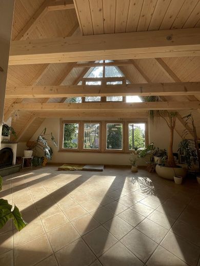 Architektenhaus zur temporären Vermietung – Wohnzimmer