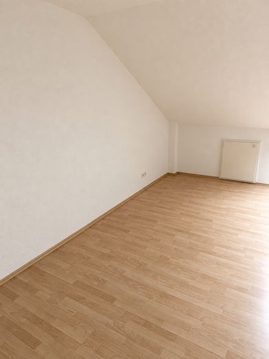 Großzügige 3-Zimmer Dachgeschoss Wohnung mit eigenem Gartenanteil in traumhafter Waldrandlage – Foto 10
