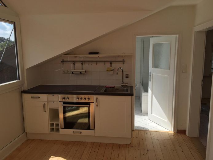 Helle, ruhige 2-Zi-Dachgeschoss-Wohnung in Starnberg-Söcking – Foto 4