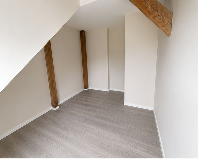 Gemütliche 3-Zimmer-Wohnung (100m²) mit Wohnküche und tollem Ausblick – Büro/WG Zimmer (Visualisiert)