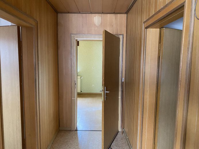 Vrijstaande woning met balkon en garage – Foto 47