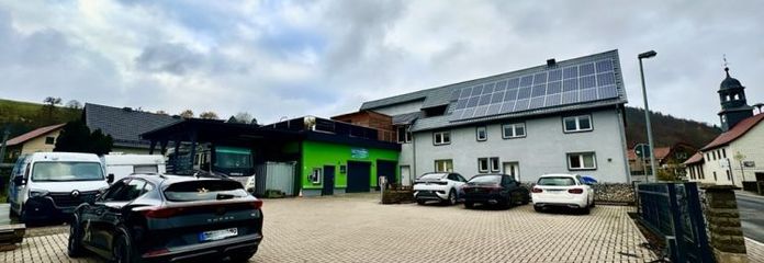 Kernsaniertes Bauernhaus mit viel Platz und vielen technischen Highlights - auch geeignet für Gewerbe + Wohnen