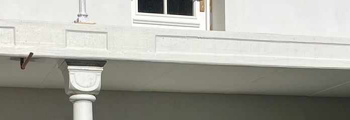 Exklusive 5-Zimmer-Wohnung mit wunderschönem Kellergewölbe in historischem Dreiseithof in Gilching – Eingang Terrasse