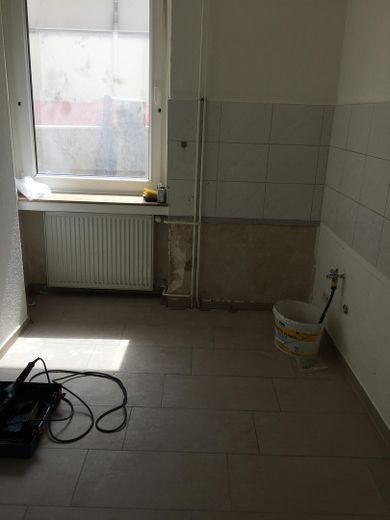 Küche EG links 2018 Boden neu