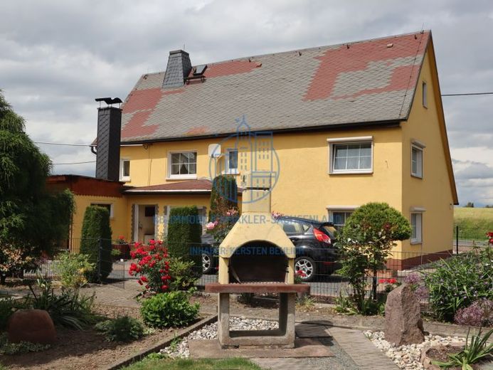 Einfamilienhaus mit Nebengebäuden - heute kaufen, morgen einziehen und sukzessive modernisieren! – Foto 1