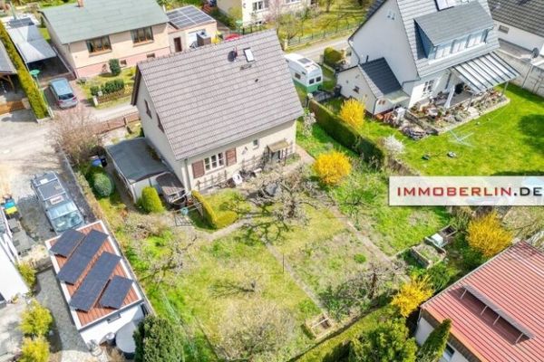 IMMOBERLIN.DE - Charaktervolles Haus mit Potenzial & Südwestgarten in familiärer Lage