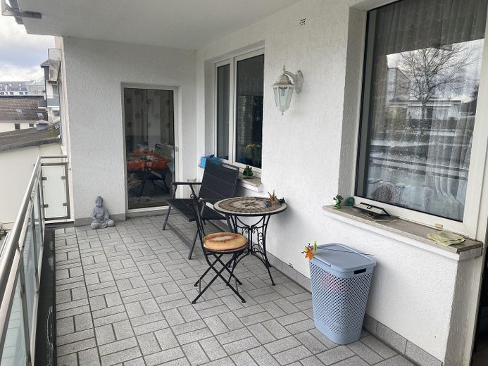 Zentral nahe der Uni mit Balkon und Einbauküche ohne Maklergebühren – Foto 4