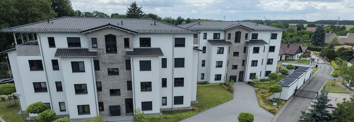 Moderne 4-Zimmer-Wohnung mit großzügiger, überdachter Terrasse/Balkon, Aufzug & Wärmepumpe