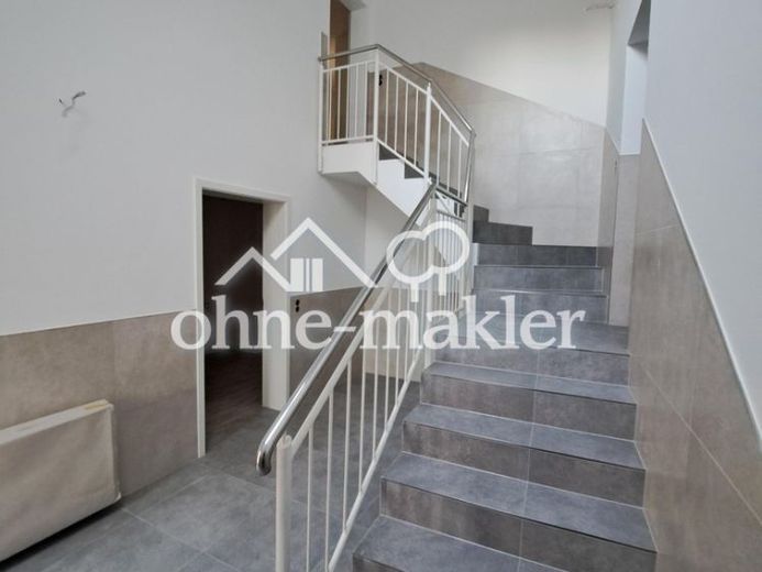 Moderno appartamento mansardato con 2 locali in centro – Foto 1