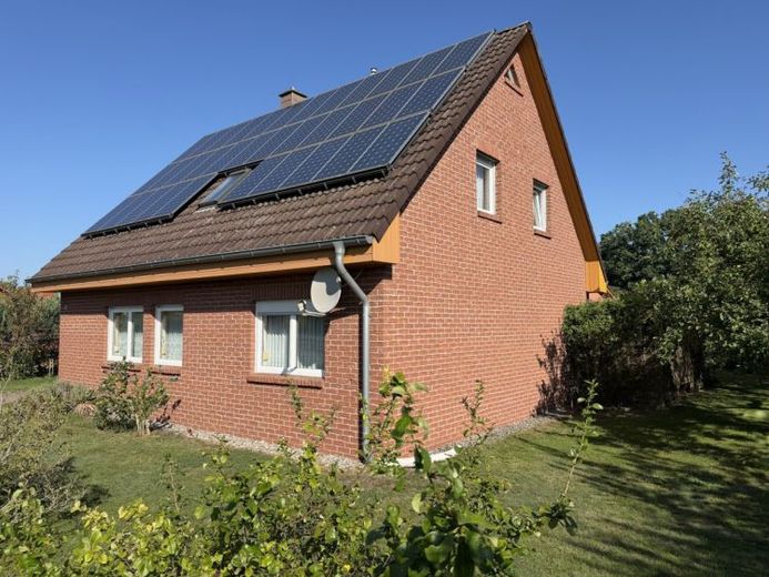 Casa unifamiliare con bungalow per i fine settimana sul canale Friedrich-Wilhelm – Foto 1
