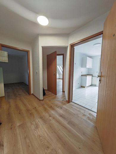 Schöne, renovierte Wohnung in guter Lage in HN – ab sofort als Wohnung oder WG bezugsfertig! – Flur