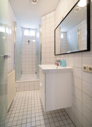 Raumwunder: Haus mit 6,5 Zimmern, hochwertiger EBK in Citylage – Bad mit Dusche