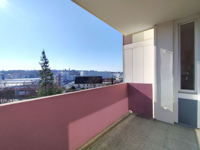 Rohdiamant mit Weitblick: Erschaffen Sie Ihr Traumzuhause in Kulmbach! – Balkon Ansicht 2