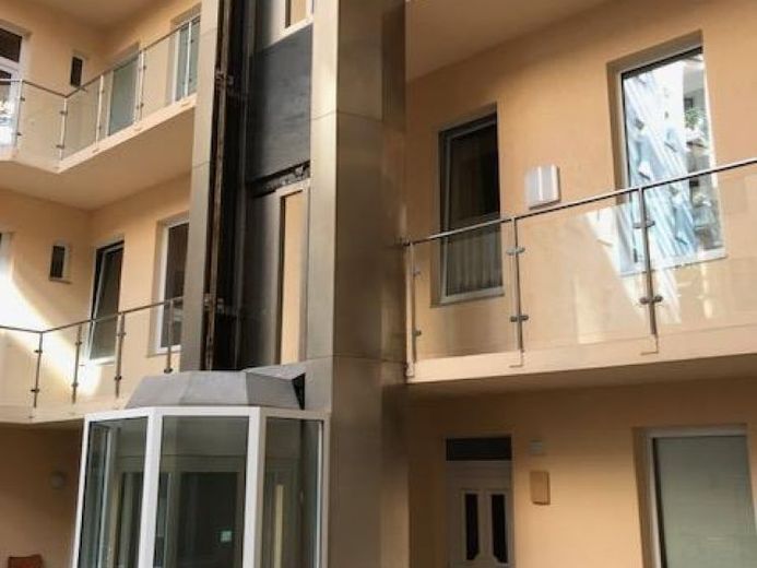 Stilvolle 2-R-Wohnung-Maisonette im 1.OG BLK. ca.65m² in MD. Schleinufer zu vermieten. – Foto 1