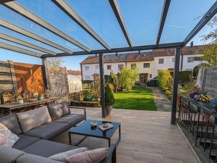 Sogno per la famiglia ai margini del bosco - casa a schiera completamente ristrutturata con terrazza soleggiata e possibilità di ampliamento – Terrasse&Garten