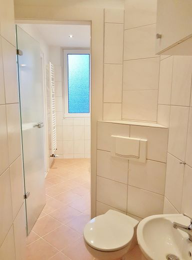 Gutes Wohnen im Weinbergviertel – Bad