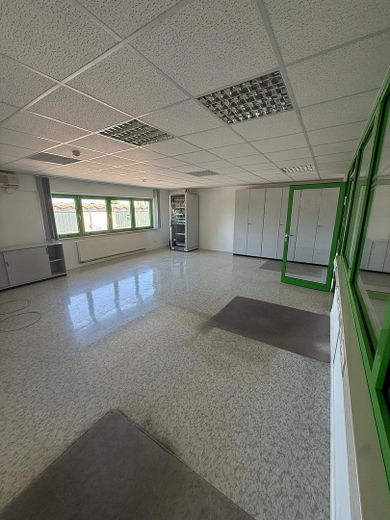 Oficina · Consulta · Autoescuela · Formación: dos plantas, divisibles desde 40 m² – Foto 18