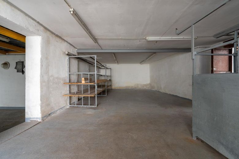 Büro + Werkstatt + Showroom | Glaseingang | ab 393 m² bis 700 m² | sofort! Kostenlose Werbefläche! – Lager