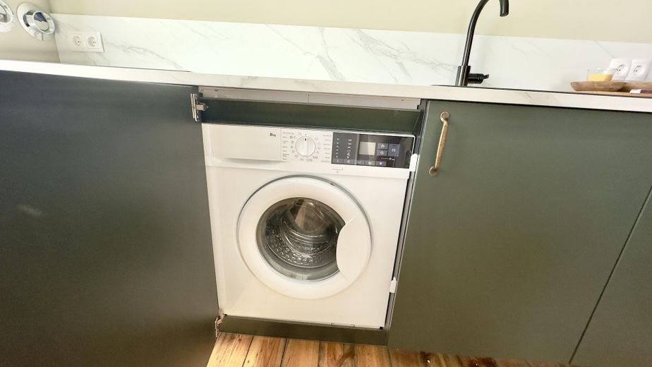 Traumhafter Erstbezug, Stilvolle Altbauperle mit hochwertiger Einbauküche & Vollausstattung – Küche
