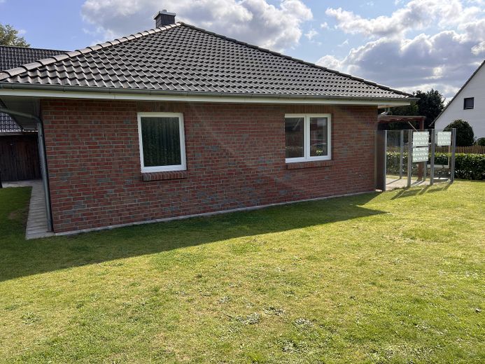 Casa unifamiliare a Schwabstedt, con impianto fotovoltaico, accumulo e solare termico – Garten