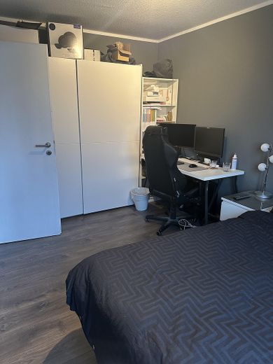 Luminoso apartamento de 2 habitaciones con amplia zona de estar y plaza de garaje subterráneo en Witten Annen – Schlafzimmer 