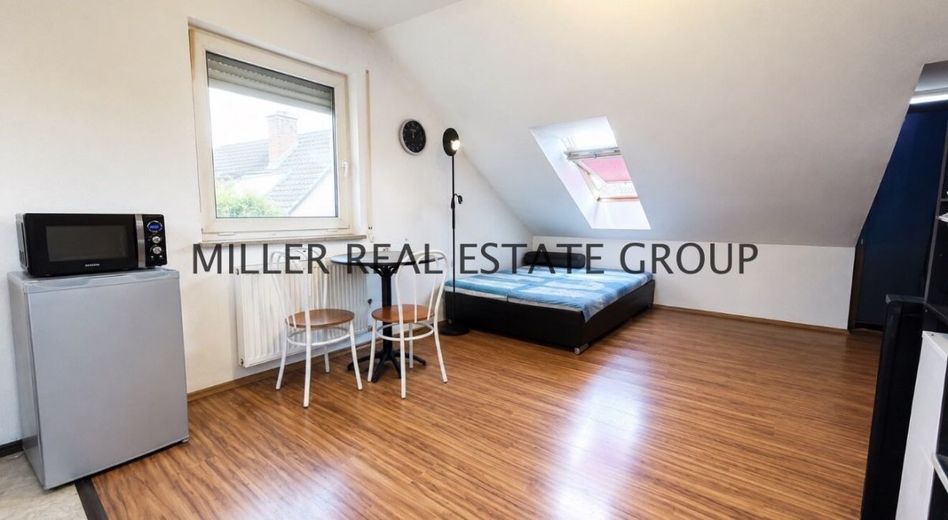 Wertstabile Kapitalanlage in Ingolstadt-Friedrichshofen: Vermietetes Dachgeschoss-Apartment mit Tiefgaragenstellplatz in ruhiger zweiter Reihe! – offener Bereich