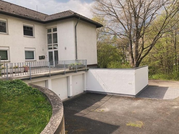 Nobelino.de - 3 Häuser mit 4 Wohnungen und großem Baugrundstück in Bestlage von Braunfels – Foto 1