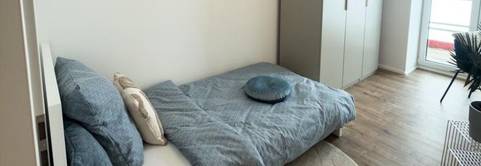 NEUE 4er WG | TOP WG-Zimmer in Nürnberg | Hochwertig möbliert mit Balkon
