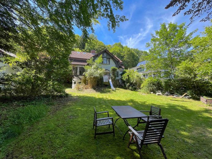 Rohdiamant mit Charakter auf 1.070 m² Grundstück in begehrter Lage von Starnberg – Foto 19