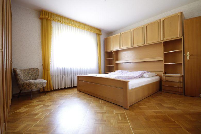 تحفة رحبة مستقلة بالقرب من بحر البلطيق: منزل عائلي واسع مع 4 مرائب وقطعة أرض XXL – Schlafzimmer 1v4 - Erdgeschoss