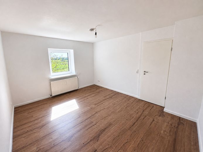 3 Zimmer Wohnung mit eigenem Garten - Erstbezug nach Renovierung – Foto 4