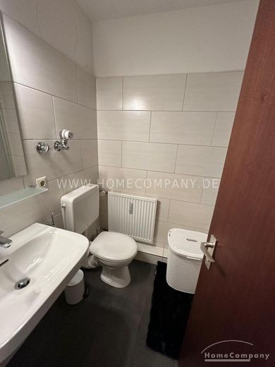 Möbliertes Appartment mit Balkon in Milbertshofen – 987b0dd4dd3b39b3a86e2dd6fc8a98e83ea3307b.jpg