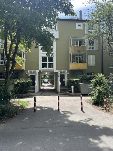 Ihr privates Gartenparadies; Einziehen, aufatmen und das Leben in vollen Zügen genießen! – Ansicht_Wohnanlage_Ostseite