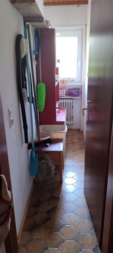 Einfamilienhaus mit Einliegerwohnung, Wintergarten, Garage und Gartenparadies auf 708 m2 – Abstellkammer OG