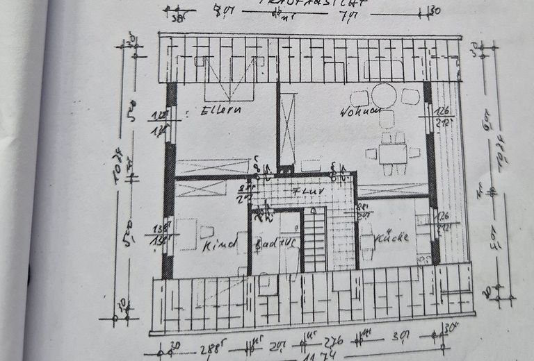 Großzügiges Zweifamilienhaus in ruhiger Feldrandlage mit Sommergarten, Balkon, Terrasse & Garage – Foto 23