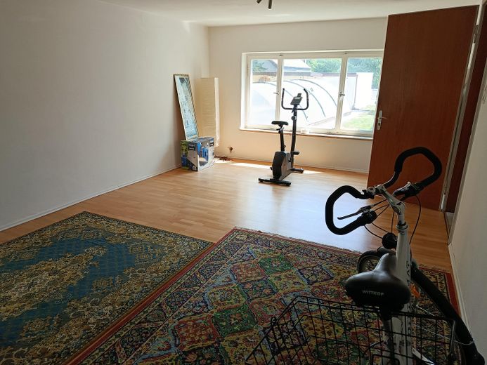 Zweifamilienhaus in Toplage, Ruheoase mit Pool am Stadtrand von Friedberg/Augsburg, Hochzoll – Büroraum 2