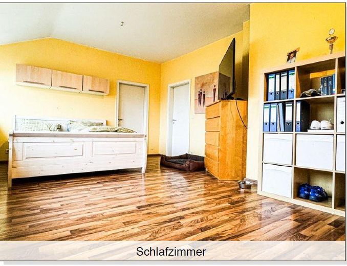 Charmante, generöse Dachgeschosswohnung in Herford 160 qm + 60 qm – Schlafzimmer