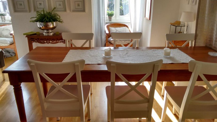 Hermoso apartamento de 4 habitaciones, céntrico y con parte de jardín – Foto 2