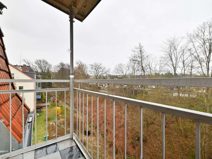 gepflegte 2-Raum-Wohnung in Zwickau hell und bezugsbereit! – Foto 1