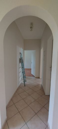 Helle 3-Zimmer-Wohnung -> ruhig und doch zentral gelegen – Diele