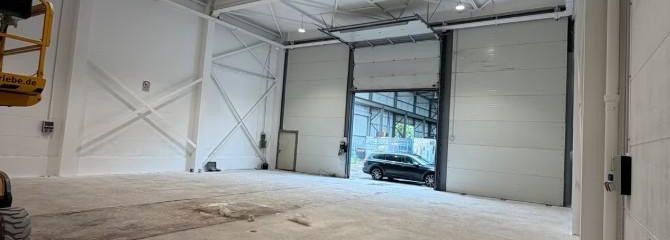 Gewerbehalle Lager - Produktionshalle 225 m², ca. 8 m Höhe, mit Photovoltaik-Strommodell Handwerker