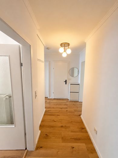 *Provisionsfrei* Renovierte 2,5-Zimmer Wohnung mit Balkon – Foto 10