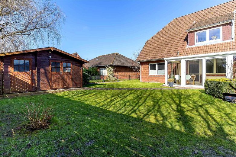 Garten inkl. Gartenhaus